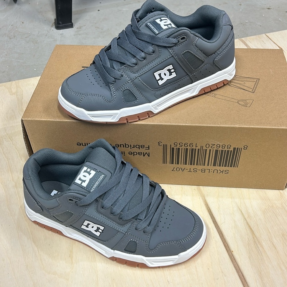 DC shoes Stag in grey and gum size 10M